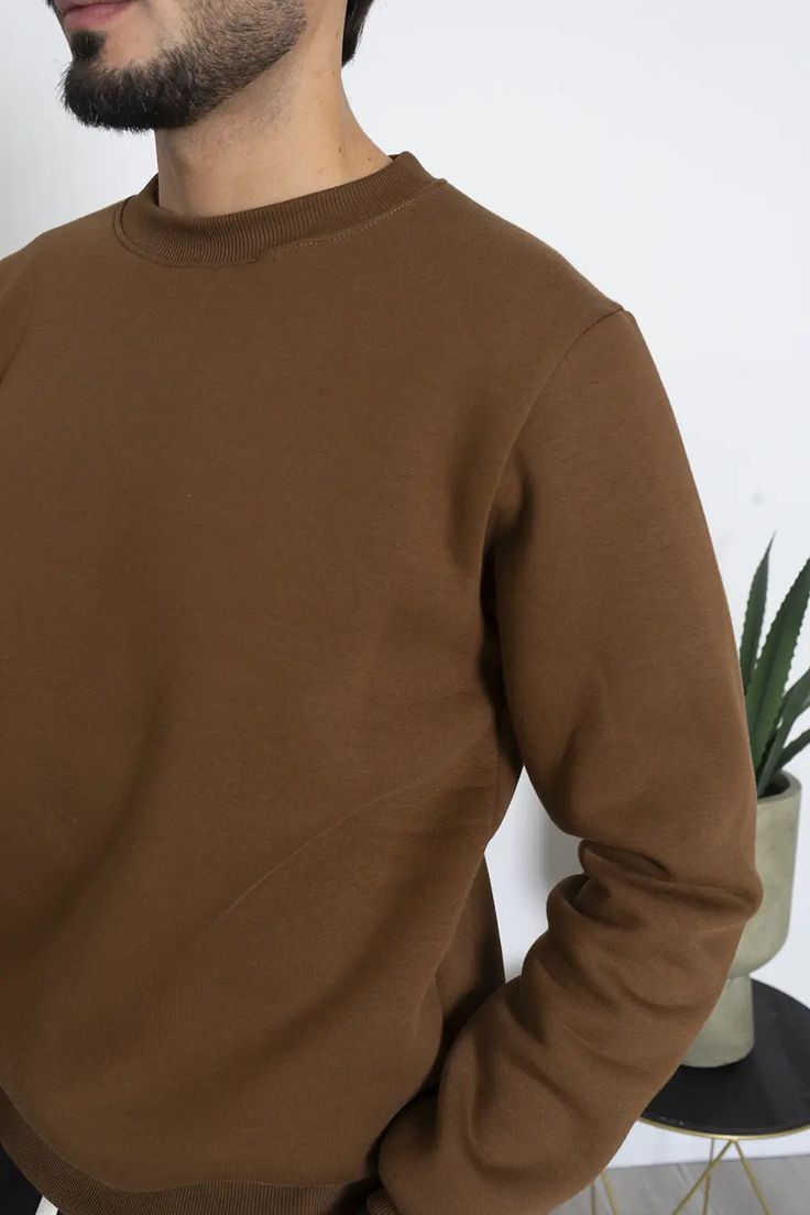 PLAIN BROWN SWEATSHIRT
